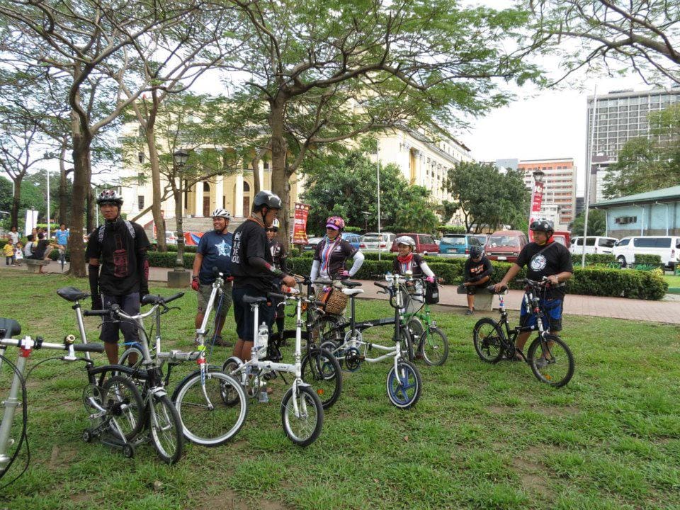 Tiklop cyclists at the Bird Fest grounds. Photo by Jasmin Meren.