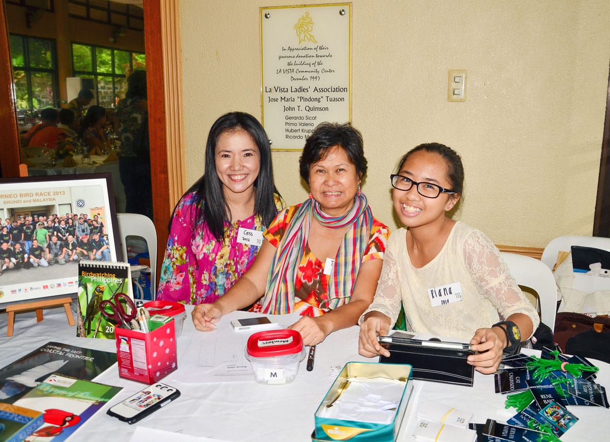 Volunteers Cess Chua, Tere Cervero and Yana Osano manned the registration table with their warmest smiles. 