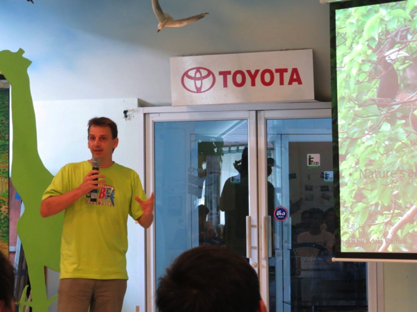 Giving a presentation about Philippine Hornbills. Photo by Mike Lu